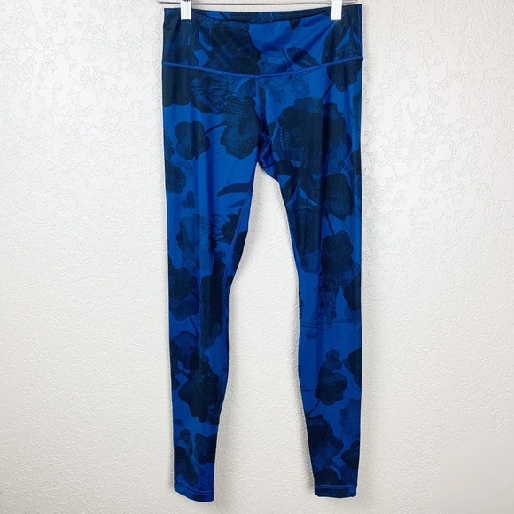lululemon athletica Pants - Lululemon Wunder Under Blue Black floral print